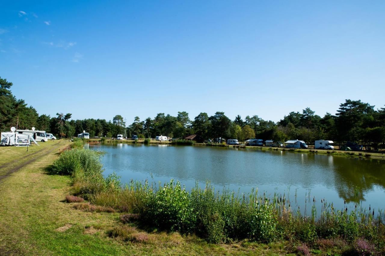 Naturcamping Lueneburger Heide - Chalets & Tiny Haeuser 索尔陶 外观 照片